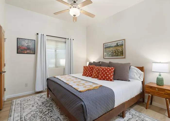 2br Uptown Gem With Ev Charger Sedona